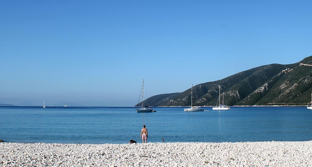 Savinos Rooms Vasiliki  Bagian luar foto